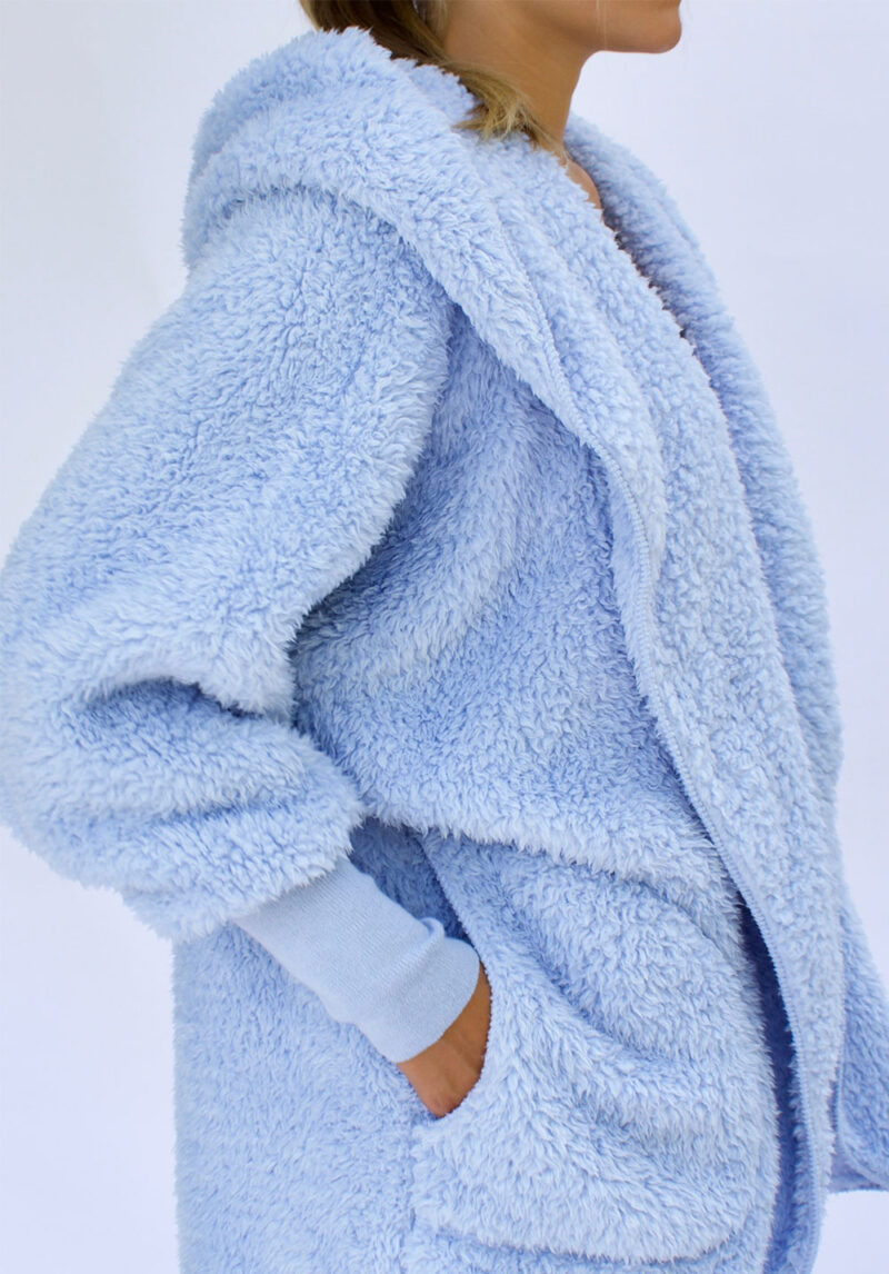 Cashmere Blue detailed view